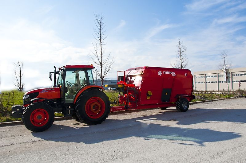 Minos Agri Futtermischwagen T-YYKM 10