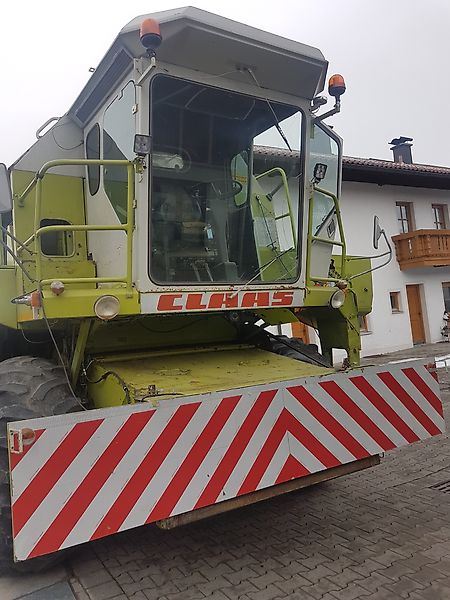 claas macchine agricole Mietitrebbie-Claas-27146129